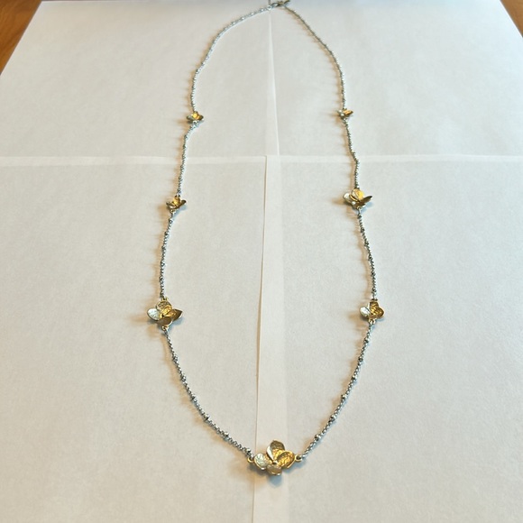 Two Tone Flower Necklace - Picture 2 of 4
